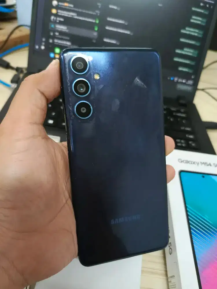 Samsung Galaxy M54 5G ram 8 internal 256 fulset ori Resmi