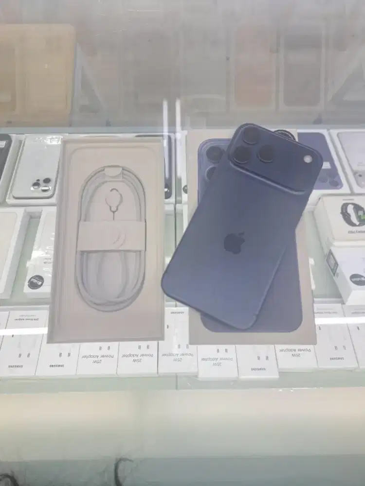 Second IPhone 17 Pro Max 256GB Deep Blue Resmi Mulus Like New Nego