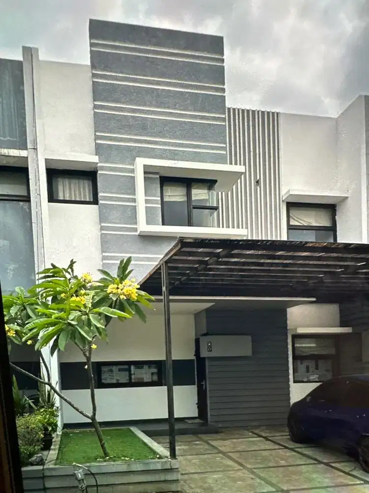 Dijual cepat rumah di Pamulang 8 Residence - Greenwoods