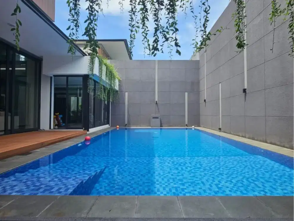 Rumah 3 Lantai Full Renovasi Nava Park Layton Bsd City Gading Serpong Tangerang Banten IEAKE