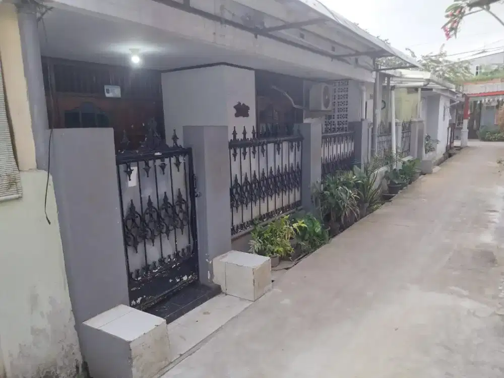 RUMAH DIJUAL DI PERUMNAS DEPOK 1