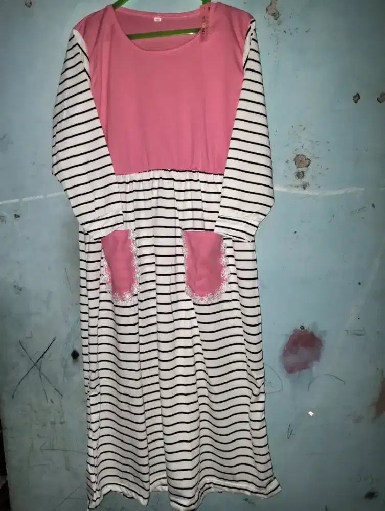 Baju muslim anak perempuan