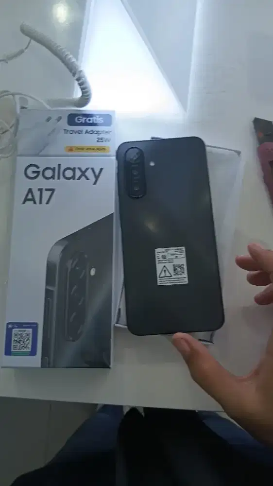 Samsung A17 lte 8/128