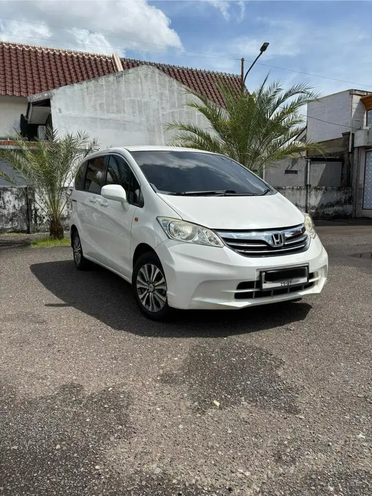 HONDA FREED FACELIFT 2012