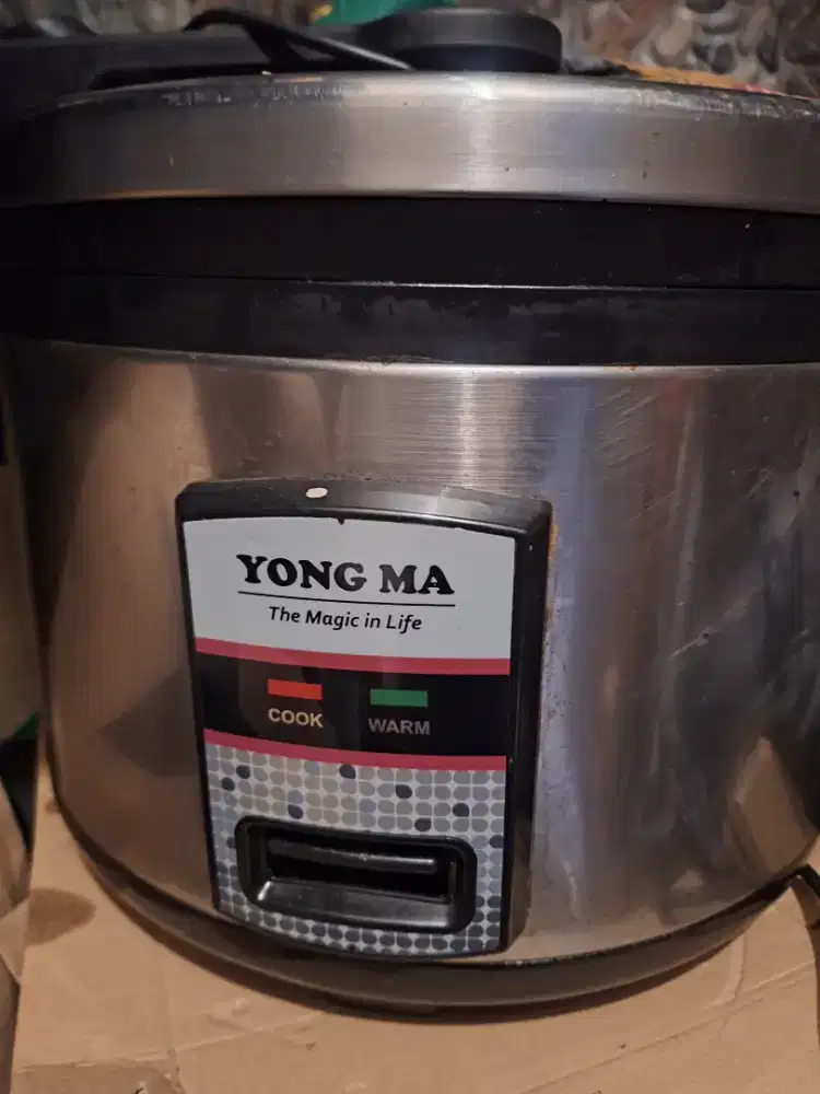 Yongma penanak nasi jumbo