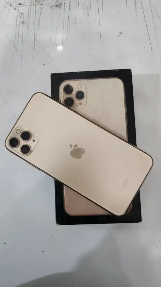 Iphone 11 pro max 64 Gb