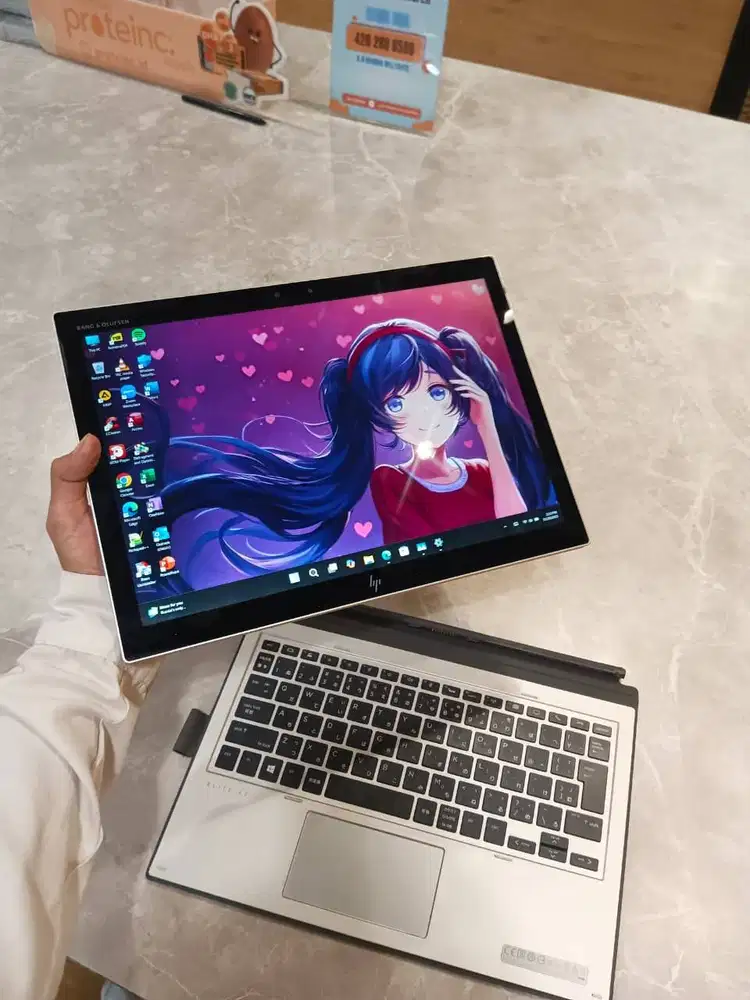 Laptop Second HP ELITE X2 Touchscreen 2 in 1 Fullset Bergaransi.