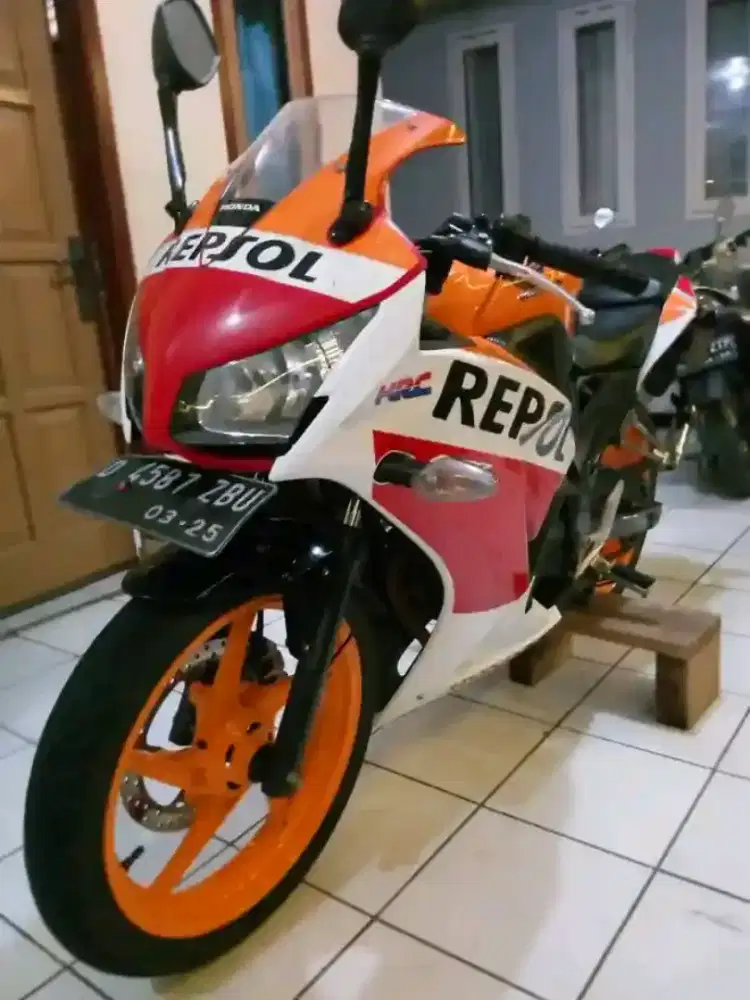 Honda CBR 150R 2015 Ss Kumplit tangan pertama
