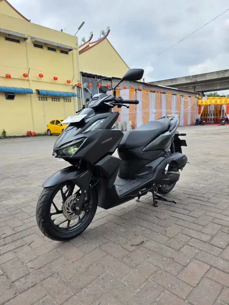 Honda Vario 160 CBS Hitam 2023