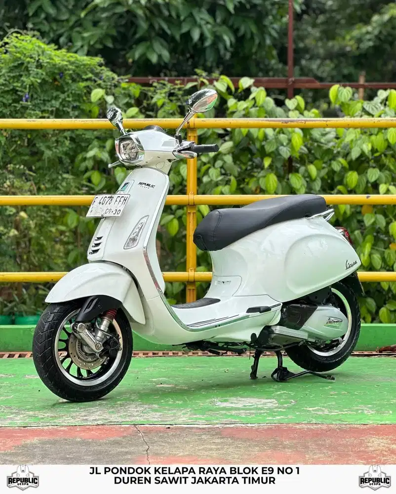 PIAGGIO VESPA SPRINT 150 IGET ABS LED 2020 WARNA PUTIH FAVORIT COLOUR