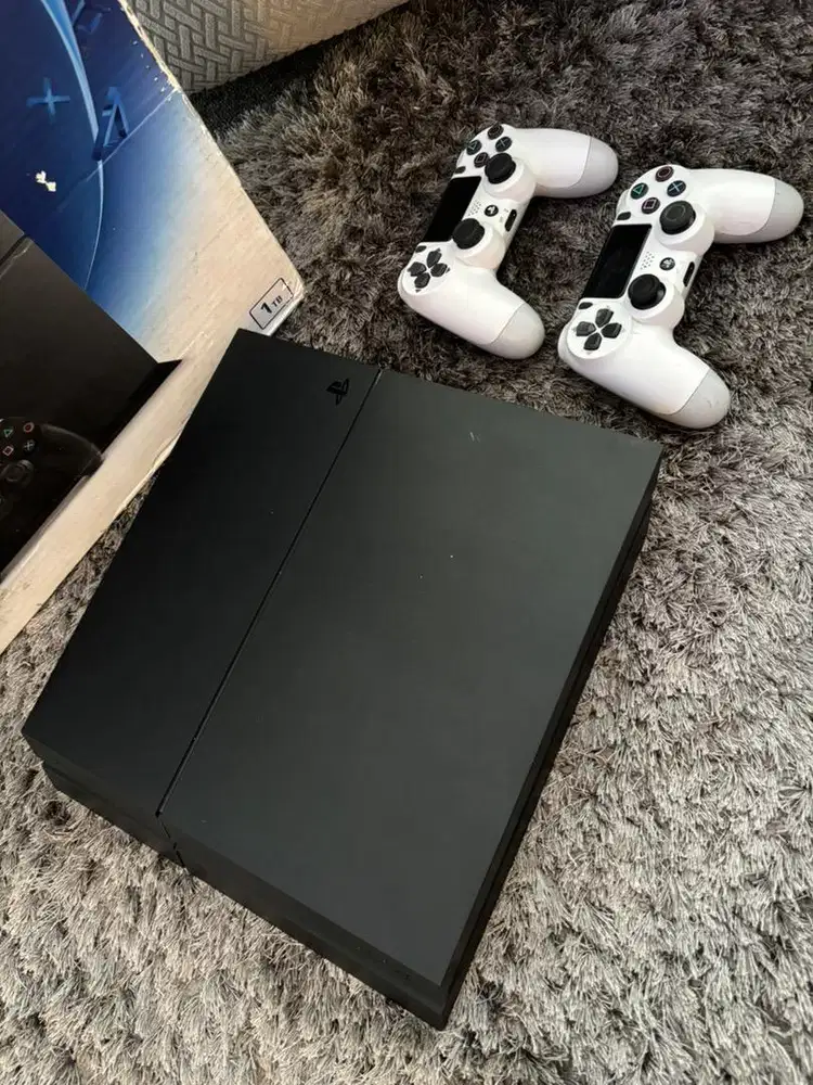 Playstation 4 Black 1 Tera 45 game permanen NFS Tekken 7 FC 24 dll ps4