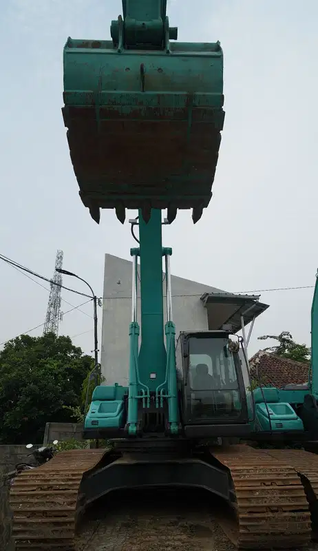 Dijual Excavator Kobelco SK330-10 Tahun 2017