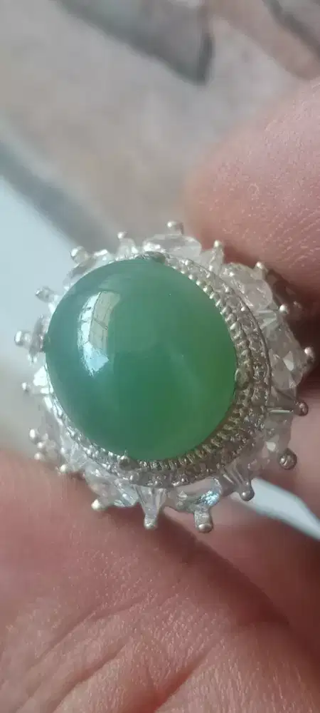 Jadeite jade giok Burma type A natural