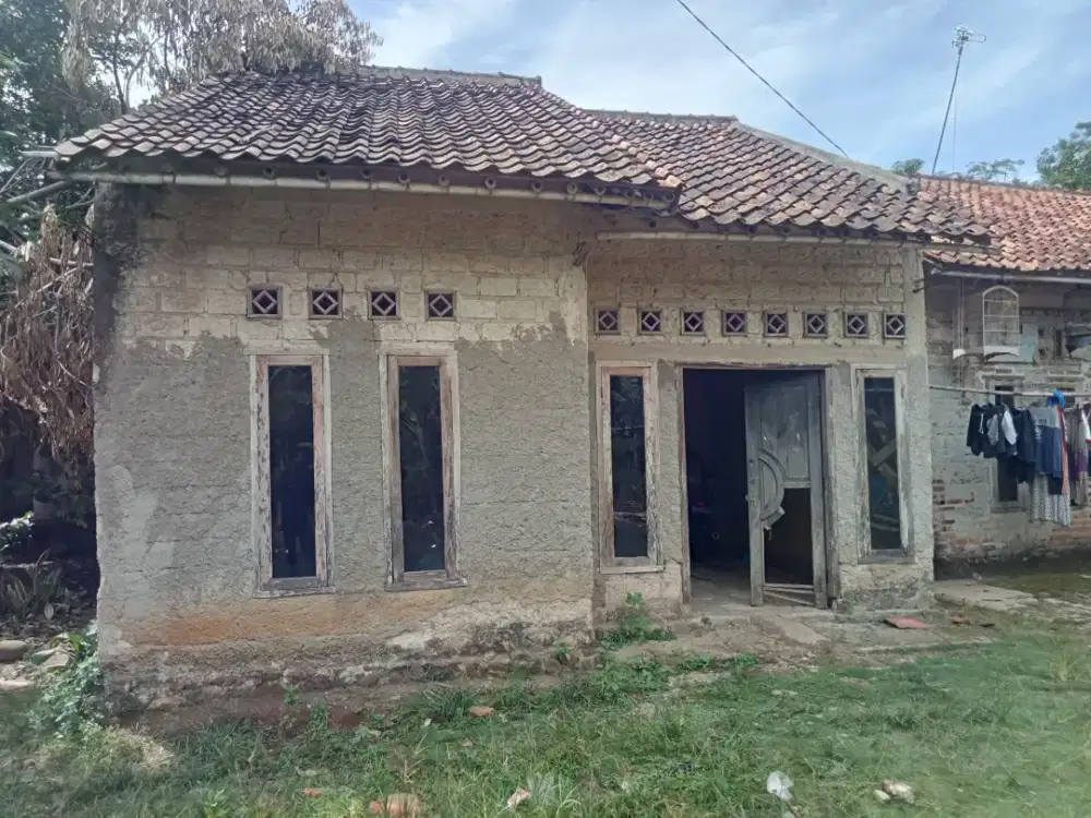 Di jual cepat rumah murah lokasi masuk mobil tinggl renopasi