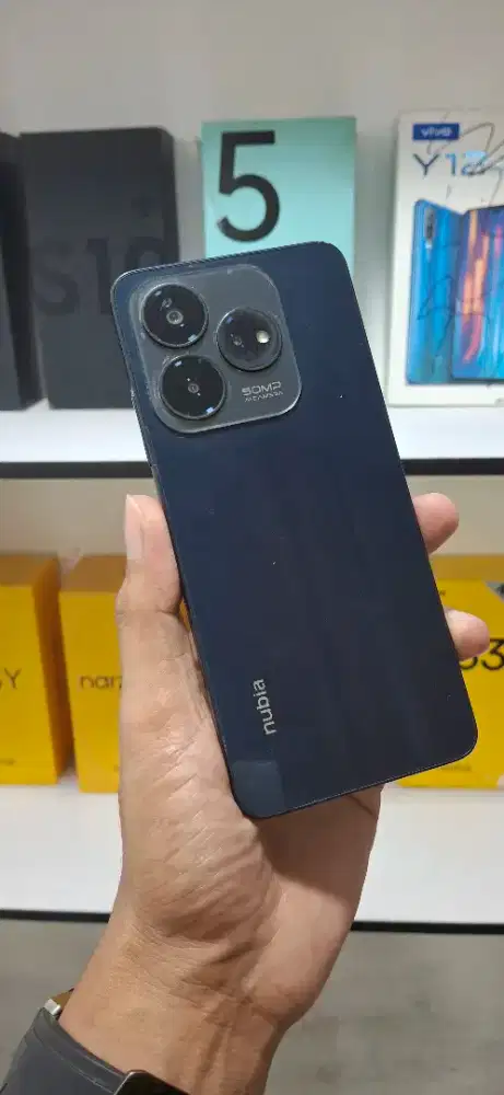 Nubia v60 ram 16/256gb lengkap