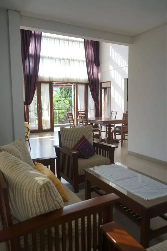 Dago Pakar Raya Dijual Rumah Semi Furnished Lokasi premium Udara sejuk