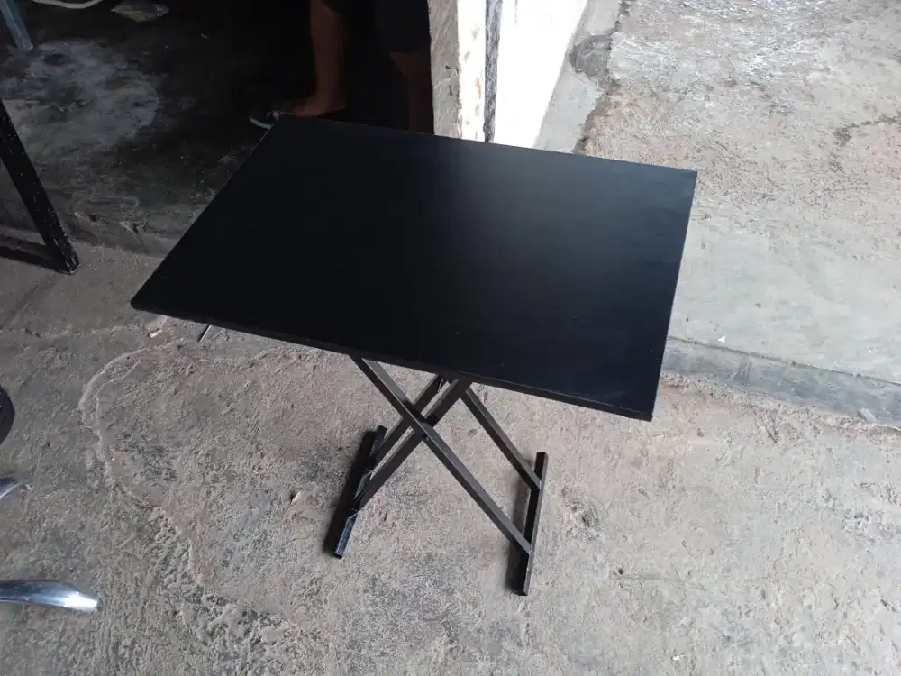 Meja lipat praktis kuat kokoh Enteng ukuran 60x40
