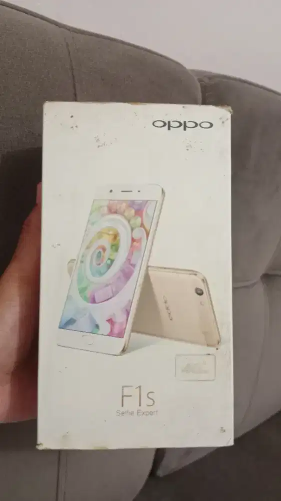 Handphone oppo f1 s