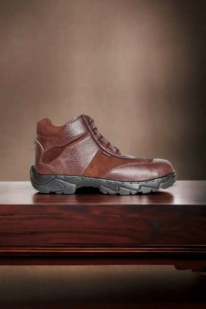 Resmi Sepatu safety anti lecet Palu