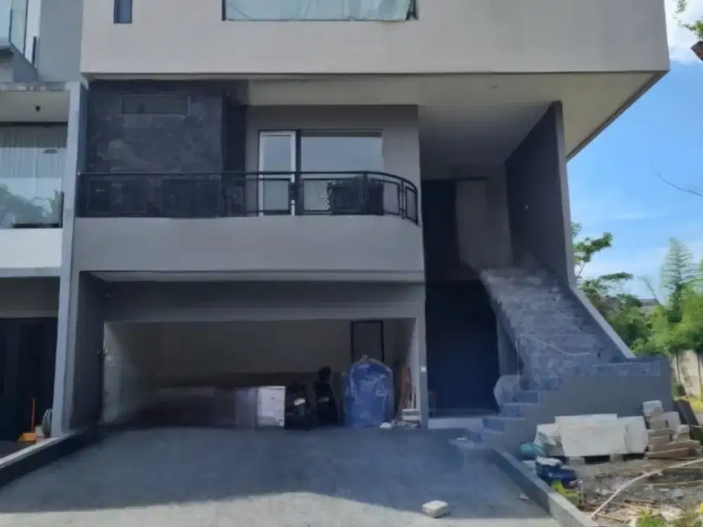 Dijual Hunian Mewah 3 Lantai di Cluster Sutera Palma, Alam Sutera, Tangerang