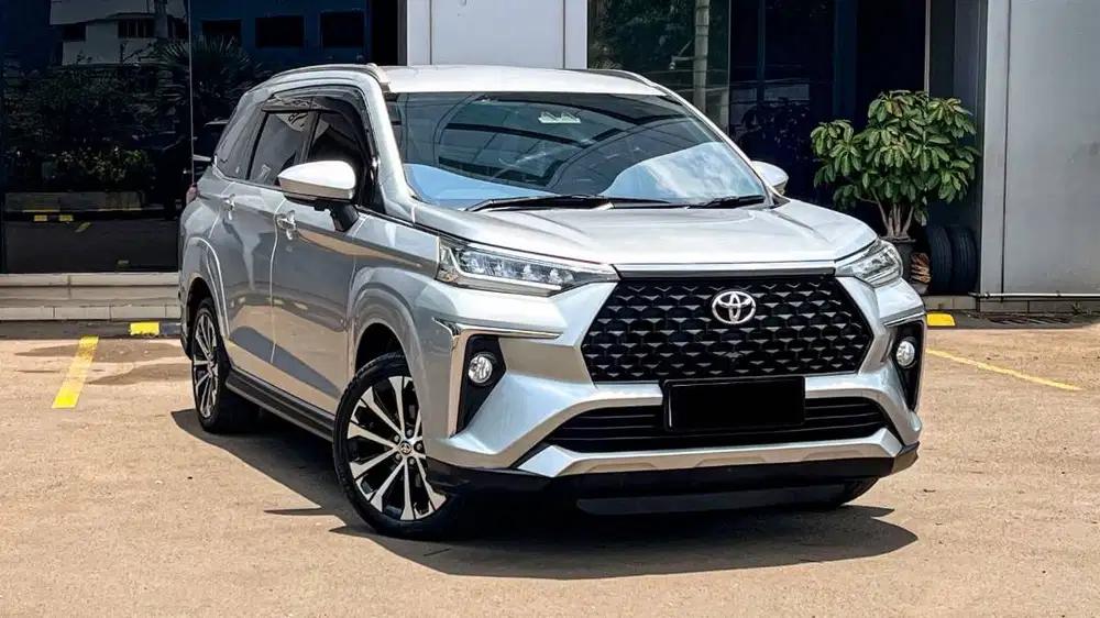 Toyota Avanza Veloz Q 1.5 TSS Fullspec Silver metalik nik 2022
