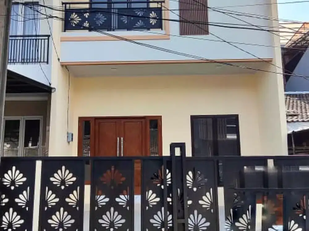 Rumah 3 Lantai Brand New di Gading Harmony