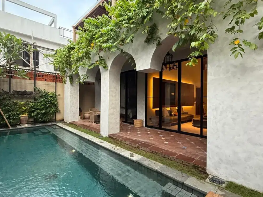 VILLA FREEHOLD DIJUAL ATAU DISEWAKAN – DEKAT KE PANTAI, SEMINYAK