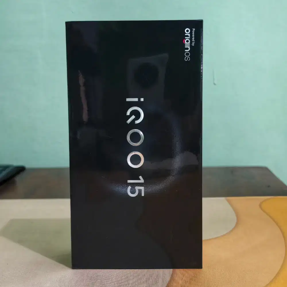 IQOO 15 12/256 Legend Segel Baru