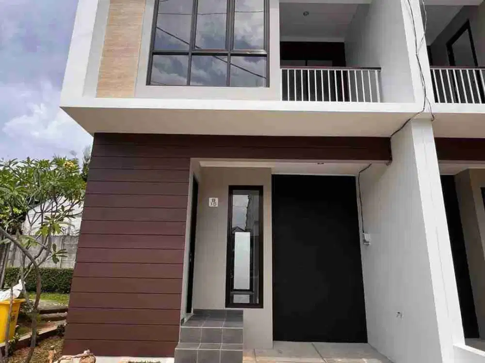 Rumah 2 Lantai Di Serpong, Hadap Barat Siap Huni