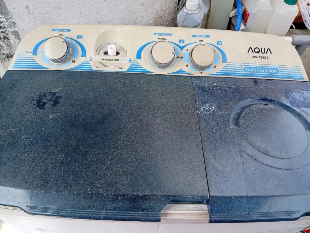Mesin cuci Aqua 2 tabung