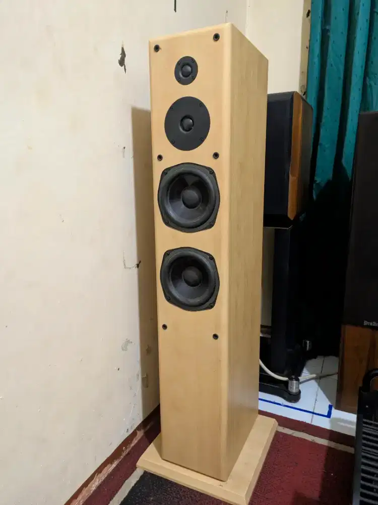 Speaker denon SC T905