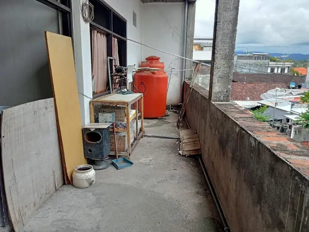 DIJUAL TANAH DAN BANGUNAN LUAS 168 M² DI KABUPATEN BULELENG