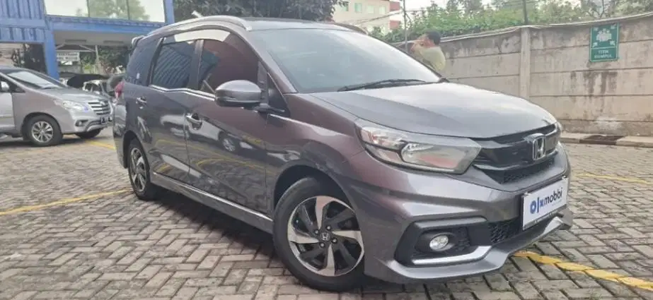 PROMO Low Angsuran Honda Mobilio 1.5 RS Bensin-AT 2017 UFL