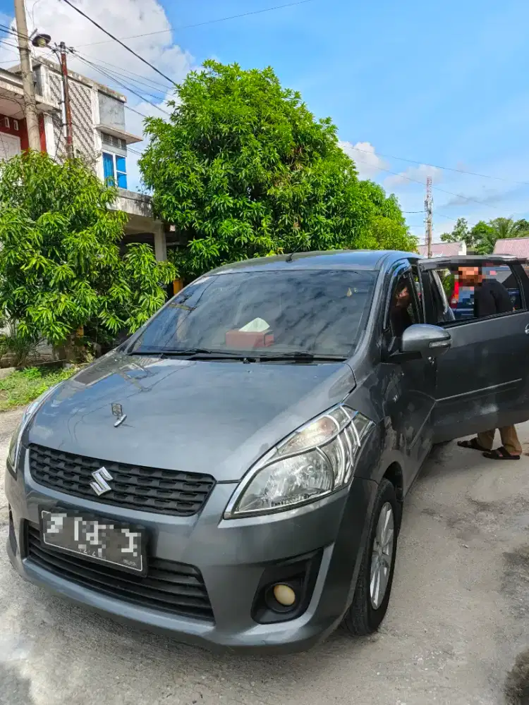 Suzuki Ertiga GL Bensin-MT 2012