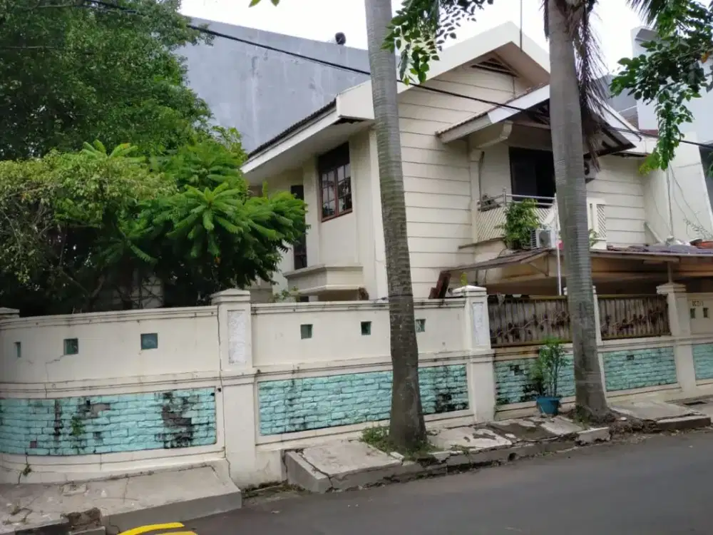 DIJUAL LELANG RUMAH 2 LANTAI KELAPA GADING JAKARTA UTARA