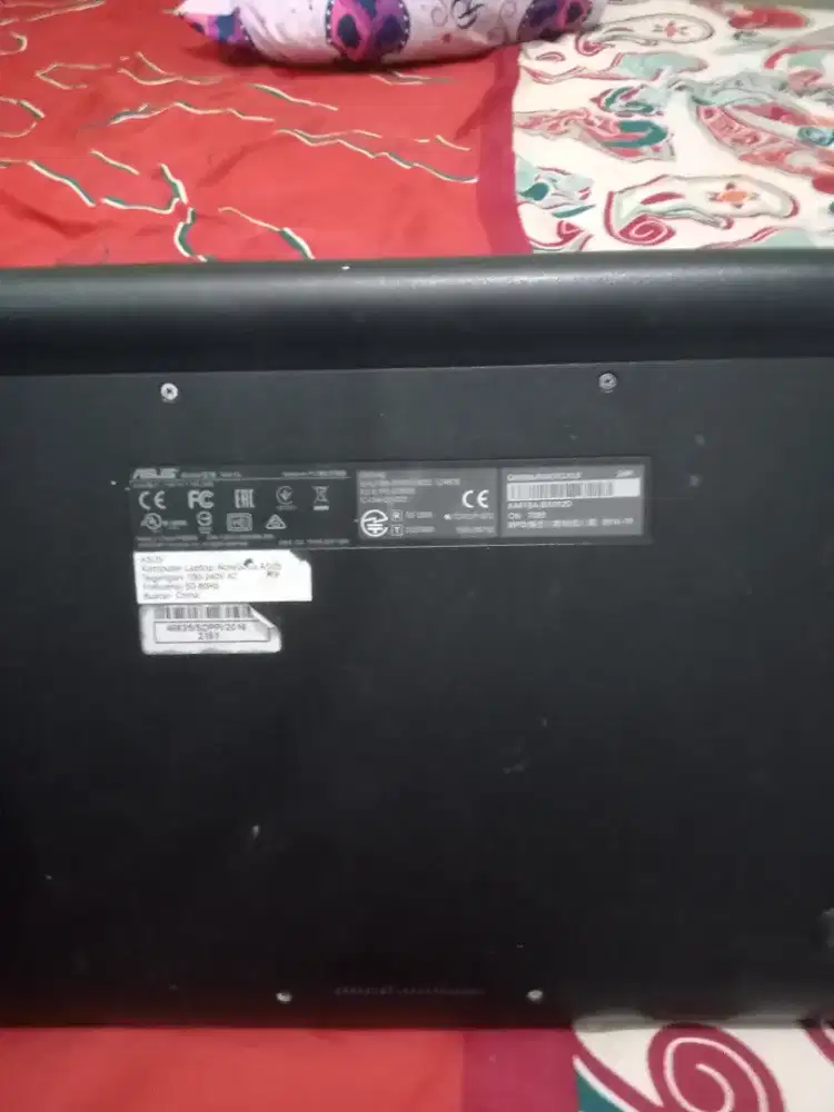 laptop Asus lama