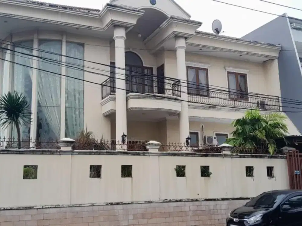 Dijual Rumah Mewah Hoek 2 Lantai di Citra Garden 1 Jakarta Barat