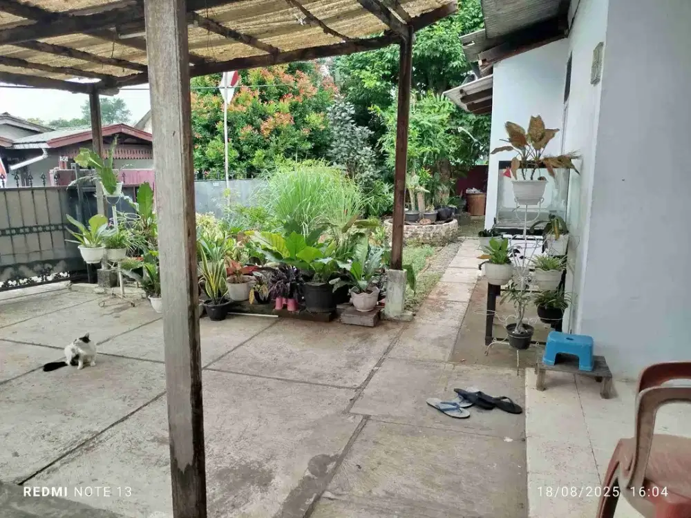 Rumah lama Di jual, bbs banjir dekat setasiun pondok Ranji,  di dlm komplek pertamina , ciputat timur tangerang  selatan..hga nego