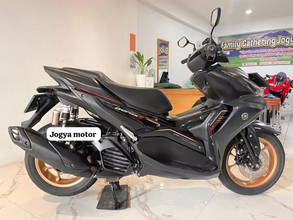 [03] YAMAHA AEROX 155 CONNECTED ABS 2024