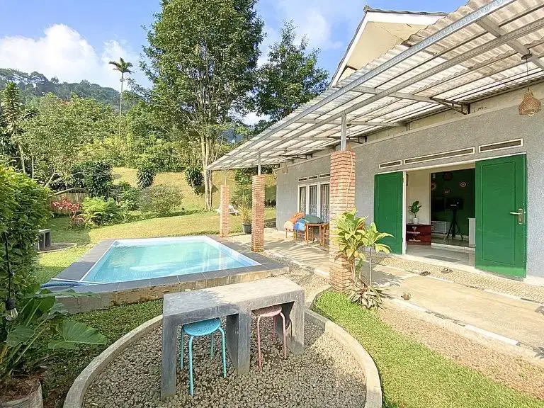 DIJUAL VILLA DI PUNCAK BOGOR FULL FURNISHED