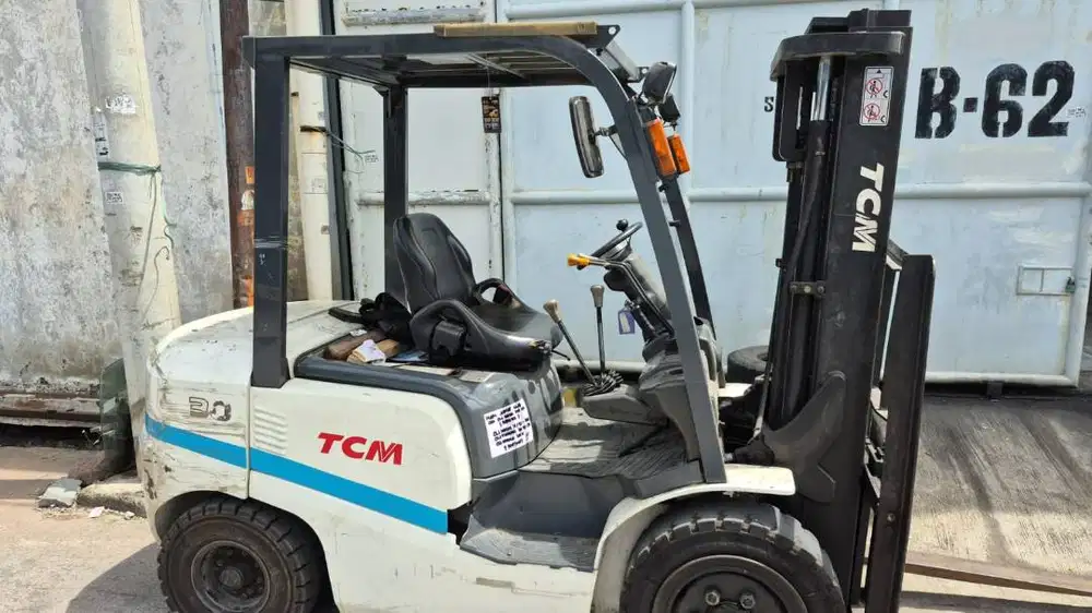 Forklift TCM 3 Ton Diesel - Mesin Isuzu