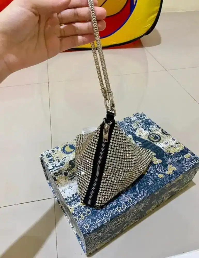 tas kulit blink mata bermerk