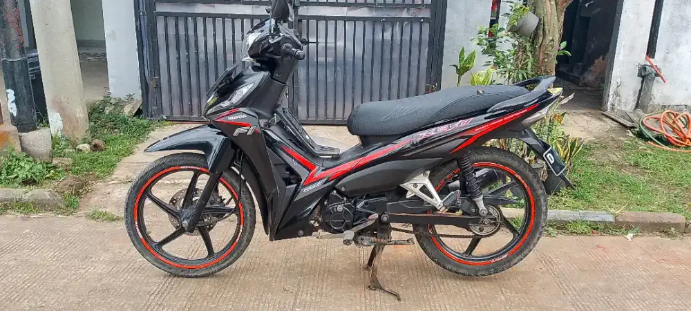 Revo Absolute 2016 Irit bbm kinyis