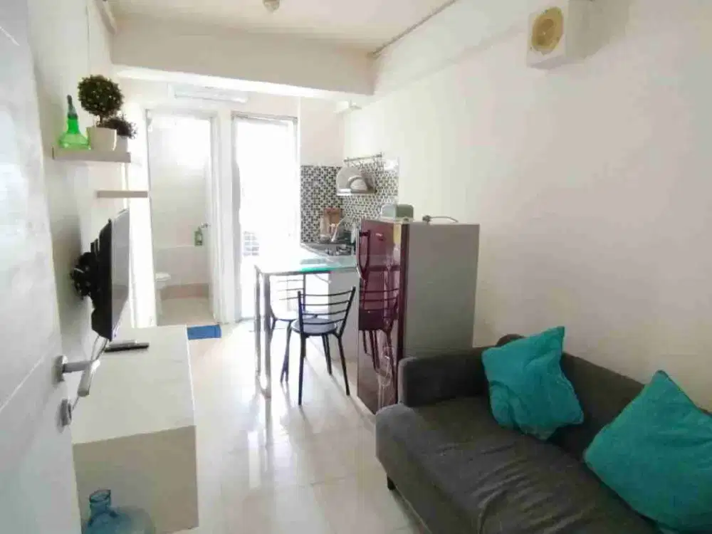 SEWA 1 BR FURNISHED TOWER GERANIUM BASSURA CITY APARTEMEN