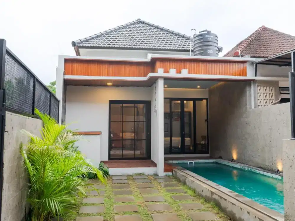 Betaka Padonan canggu cuma 5 menit ke canggu. Lokasi depan belakang samping villa kawasan bagus, jalan buntu di pojok