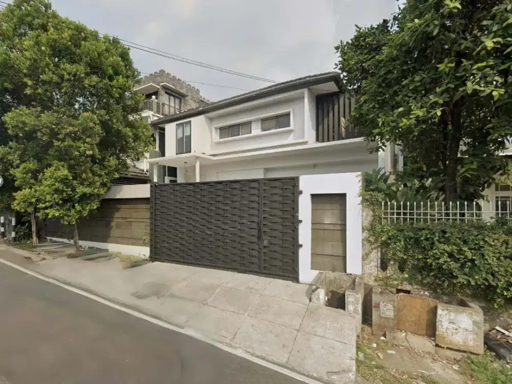 Rumah Mewah Strategis Dekat Pondok Indah