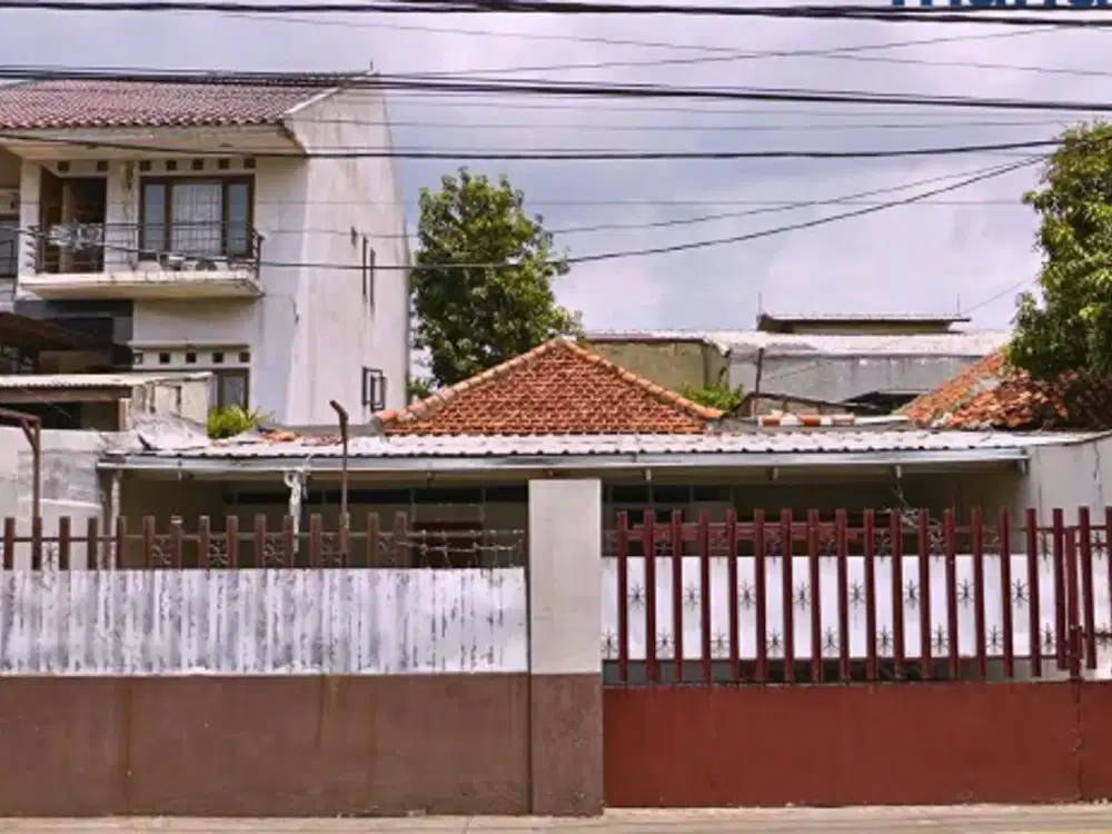 Rumah Luas 320 Murah Letak Strategis di Matraman