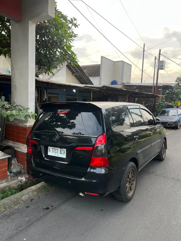 Toyota Kijang Innova 2005 Bensin