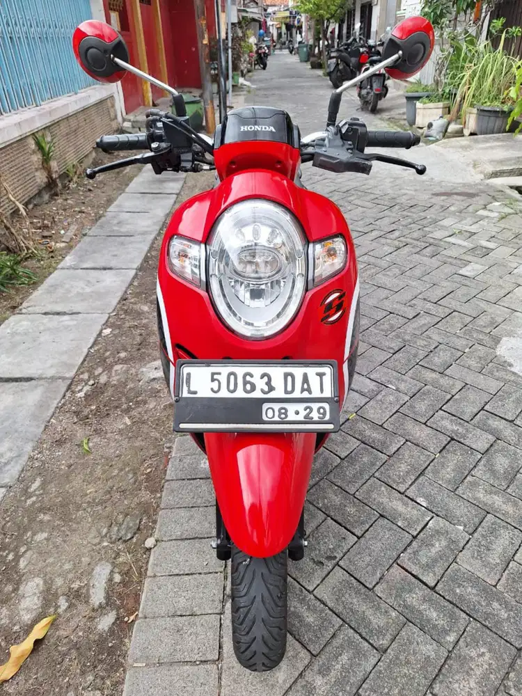 Scoopy 2019 km 53 rb kondisi sgt bagus siap pakai samsat tandes