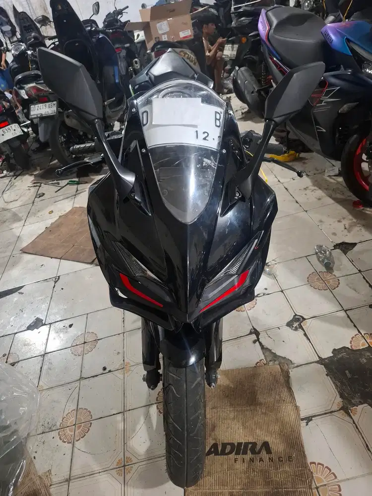 Honda CBR 250cc 2022 hitam